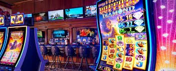 Live roulette in our Featured Games rotation Live roulette table on rusa33 slot Featured Games